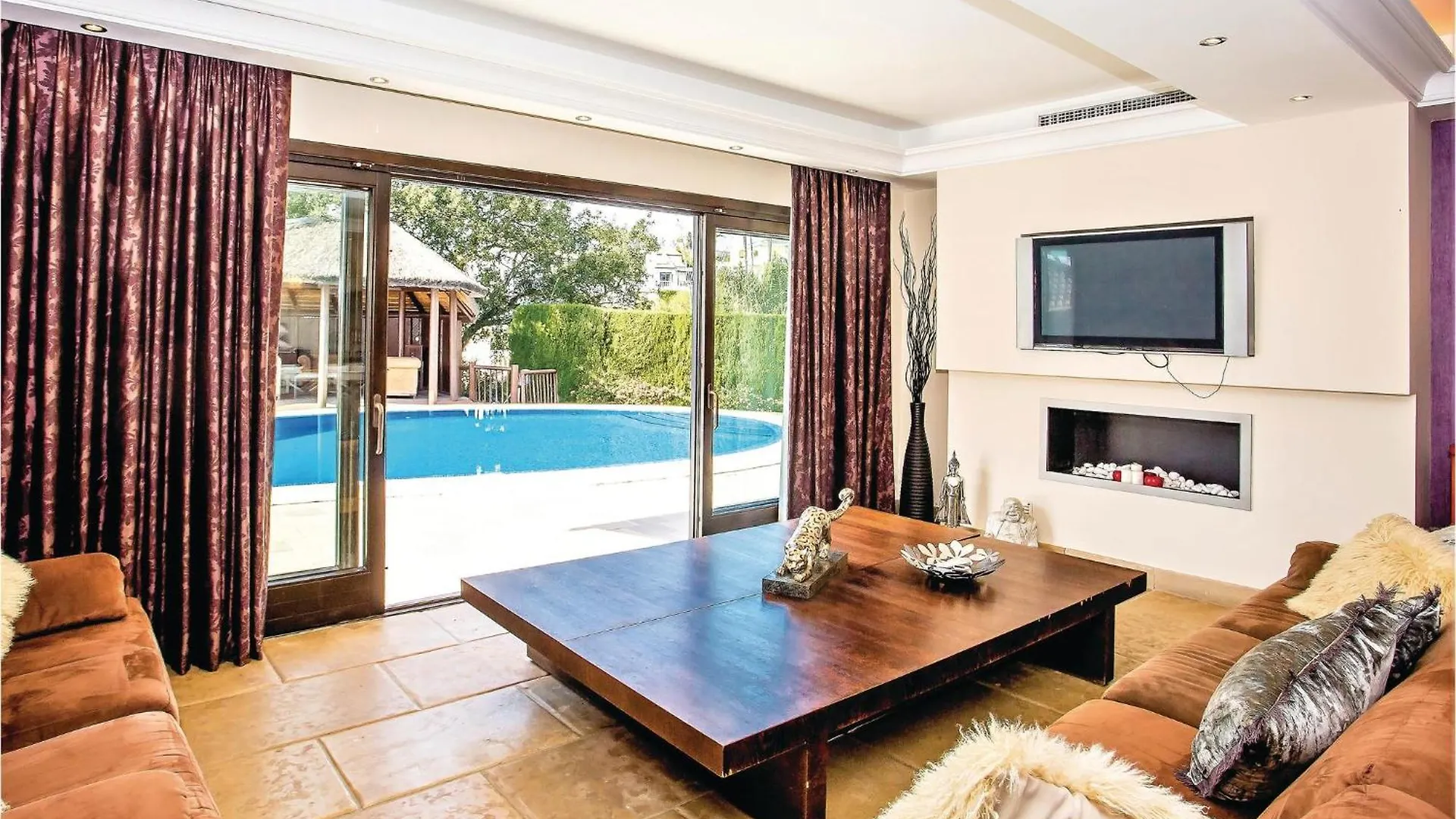 Cozy Home In Elviria With Wifi Marbella 0*,