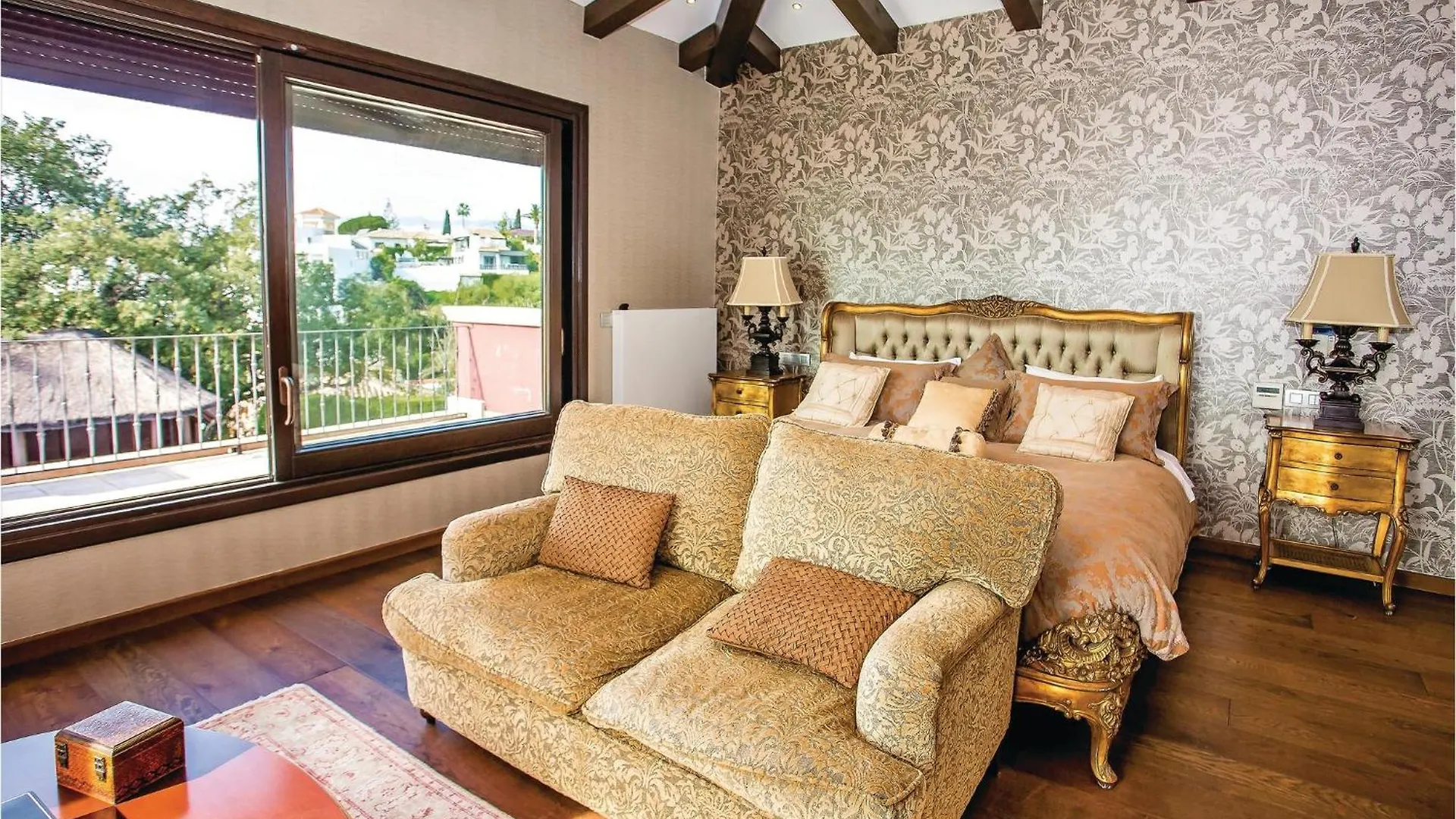 Cozy Home In Elviria With Wifi Marbella