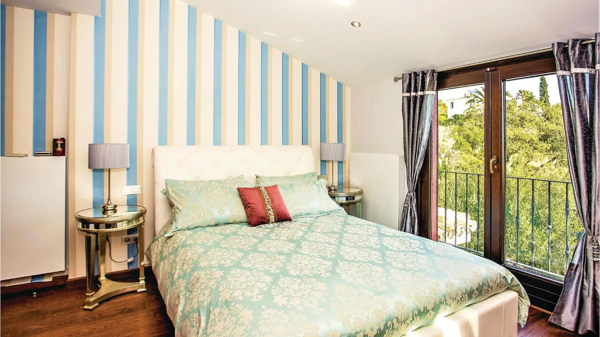 Cozy Home In Elviria With Wifi Marbella Spanien